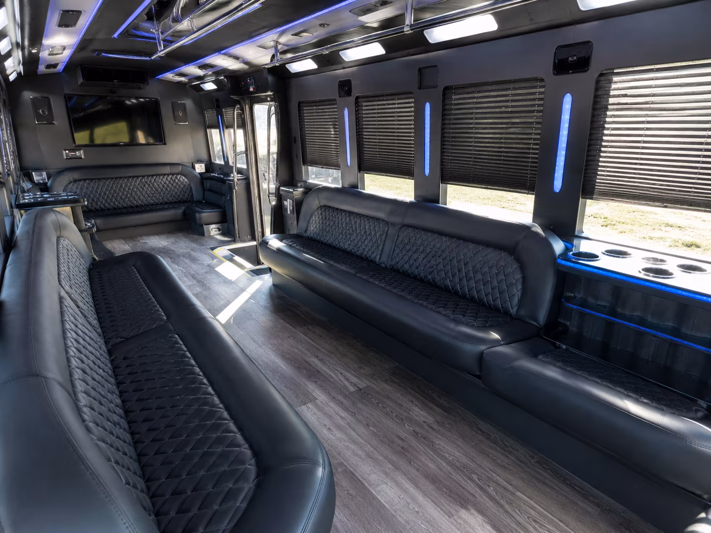 hit every photo stop in your frisco party bus before the dance